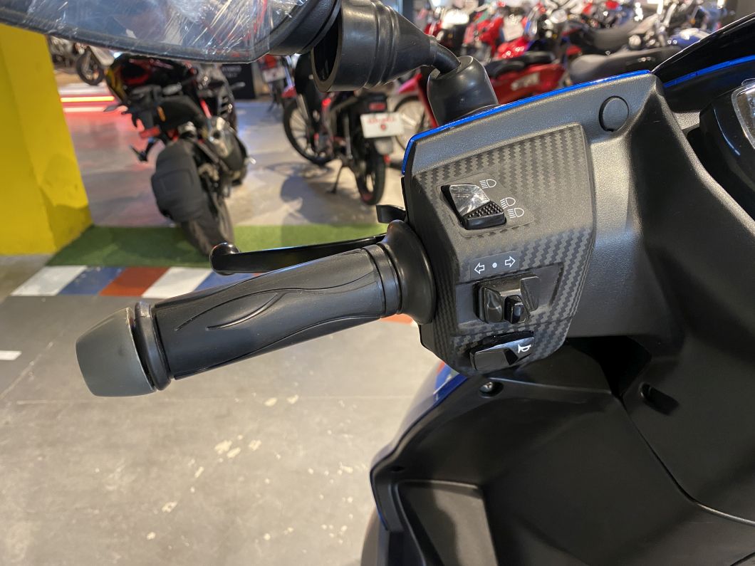 Moto TVS NTORQ 125cc 3V Scooter