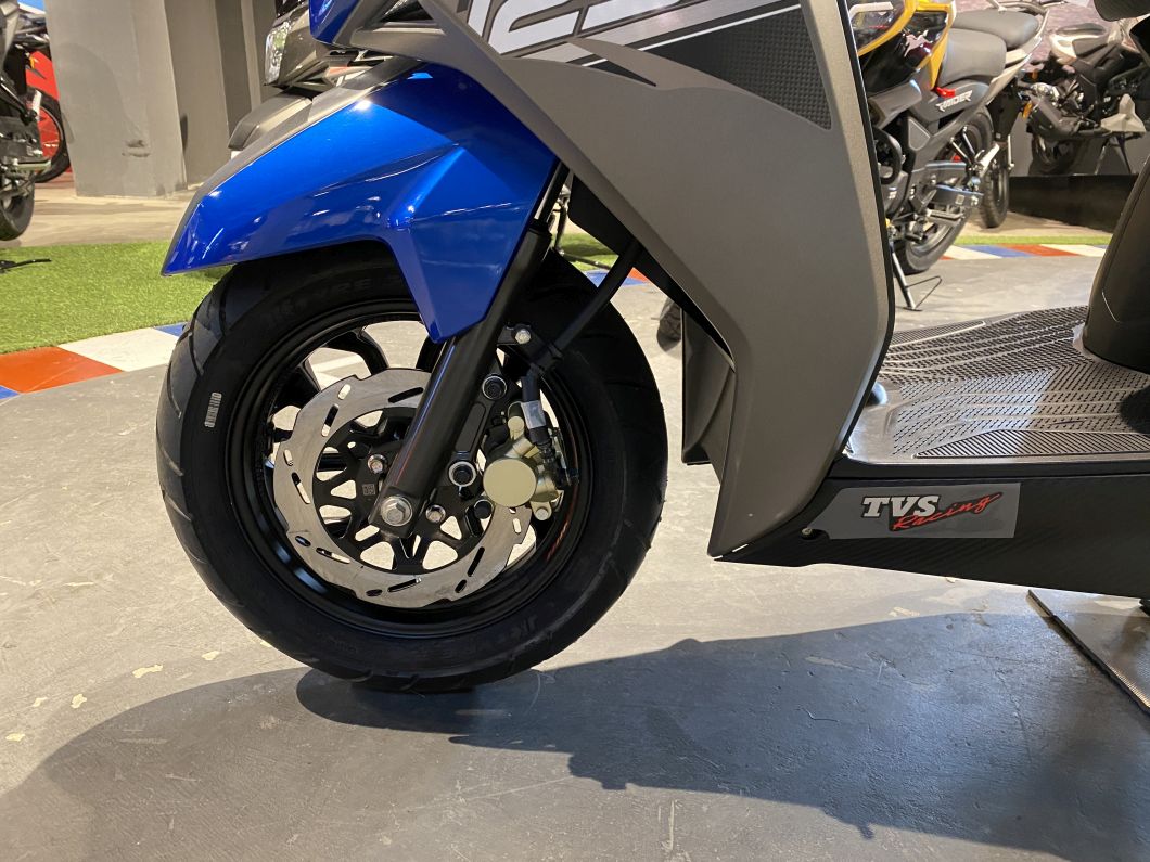 Moto TVS NTORQ 125cc 3V Scooter