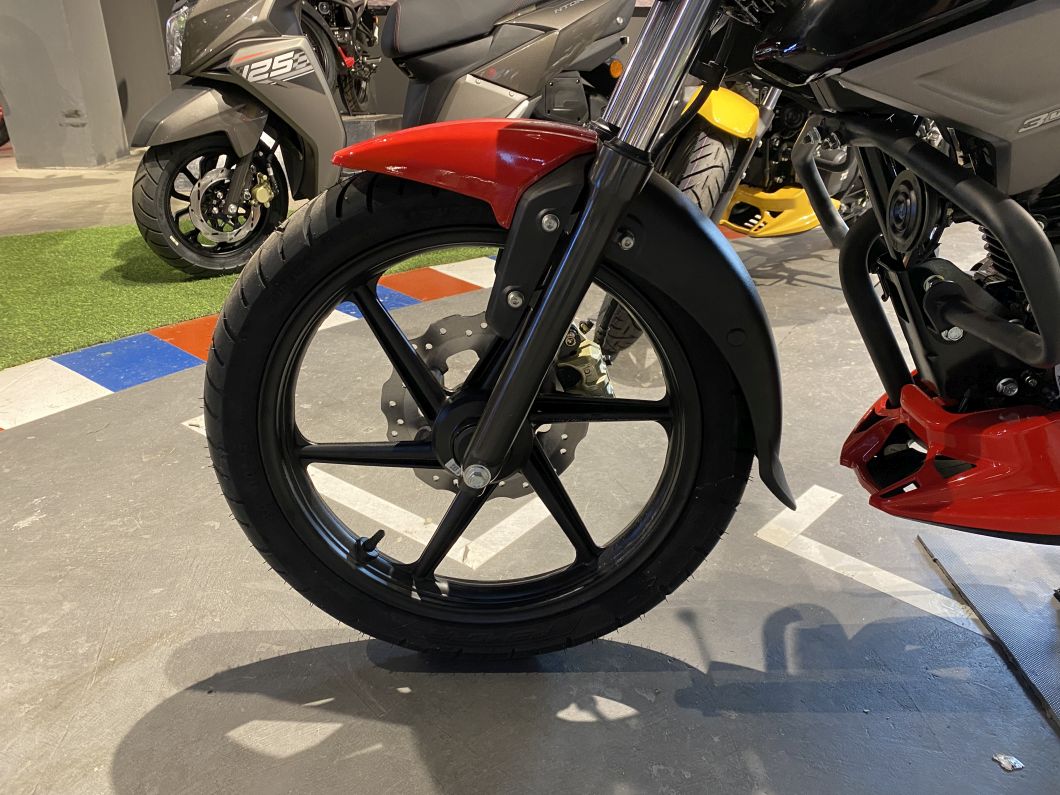 Moto TVS Raider 125