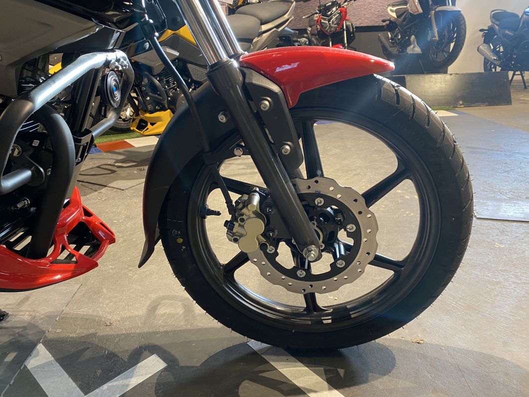 Moto TVS Raider 125