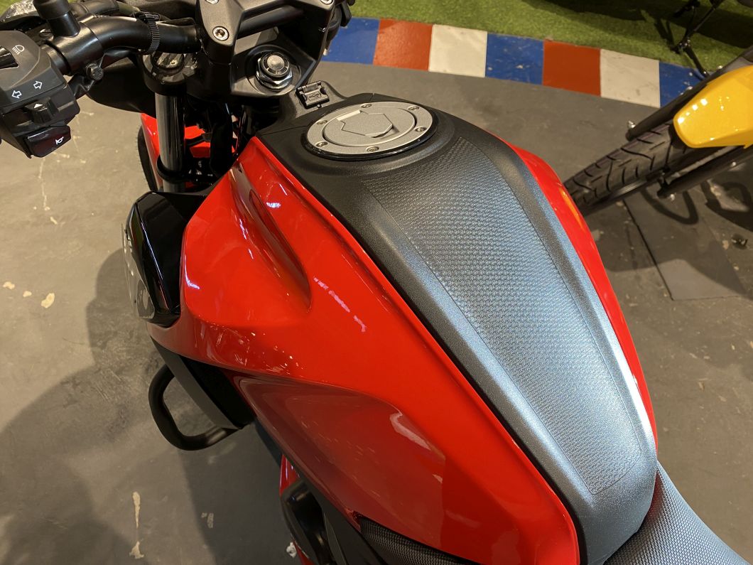 Moto TVS Raider 125