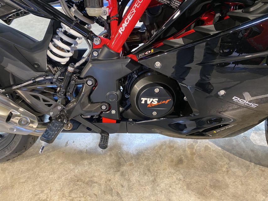 Moto TVS RR 310