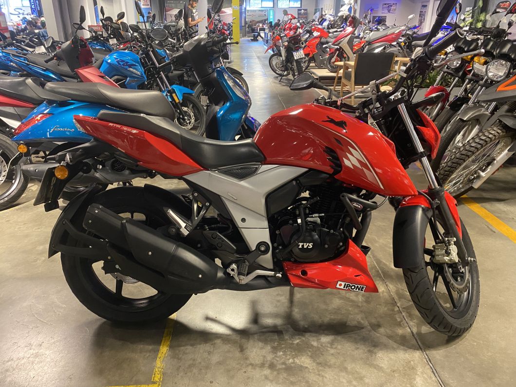 Moto TVS Rtr 160 usado 2022 con 15250 km 1M