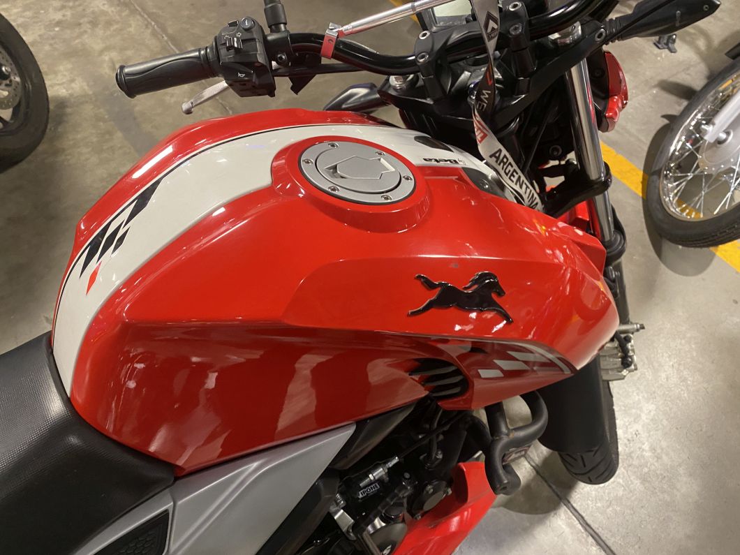 Moto TVS Rtr 160 usado 2022 con 15250 km 1M