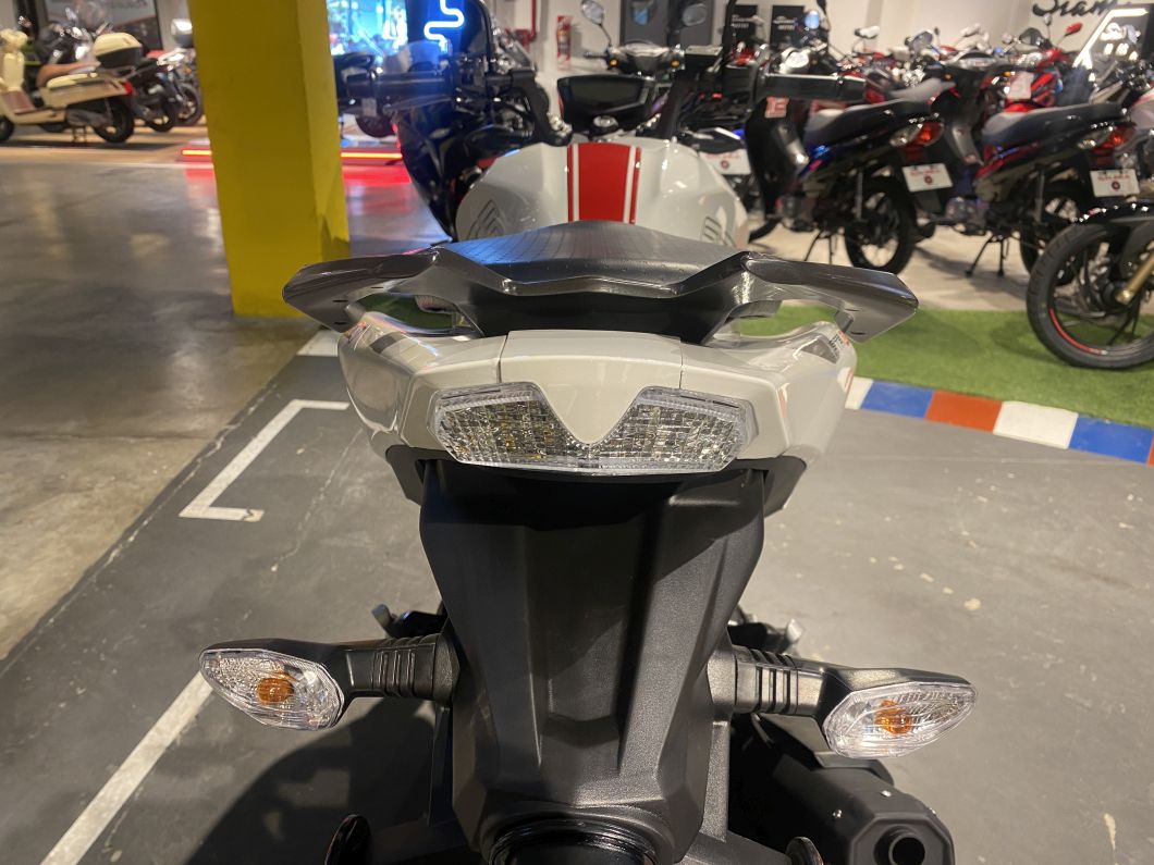 Moto TVS Rtr 200 carburada Abs 2025