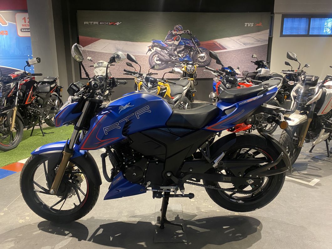 Moto TVS RTR 200 Fi Inyeccion
