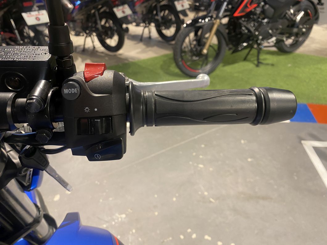 Moto TVS RTR 200 Fi Inyeccion