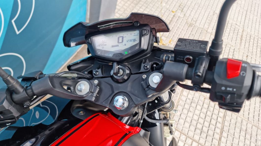 Moto TVS Rtr 200 carburada usado 2019 con 11981 km 1M