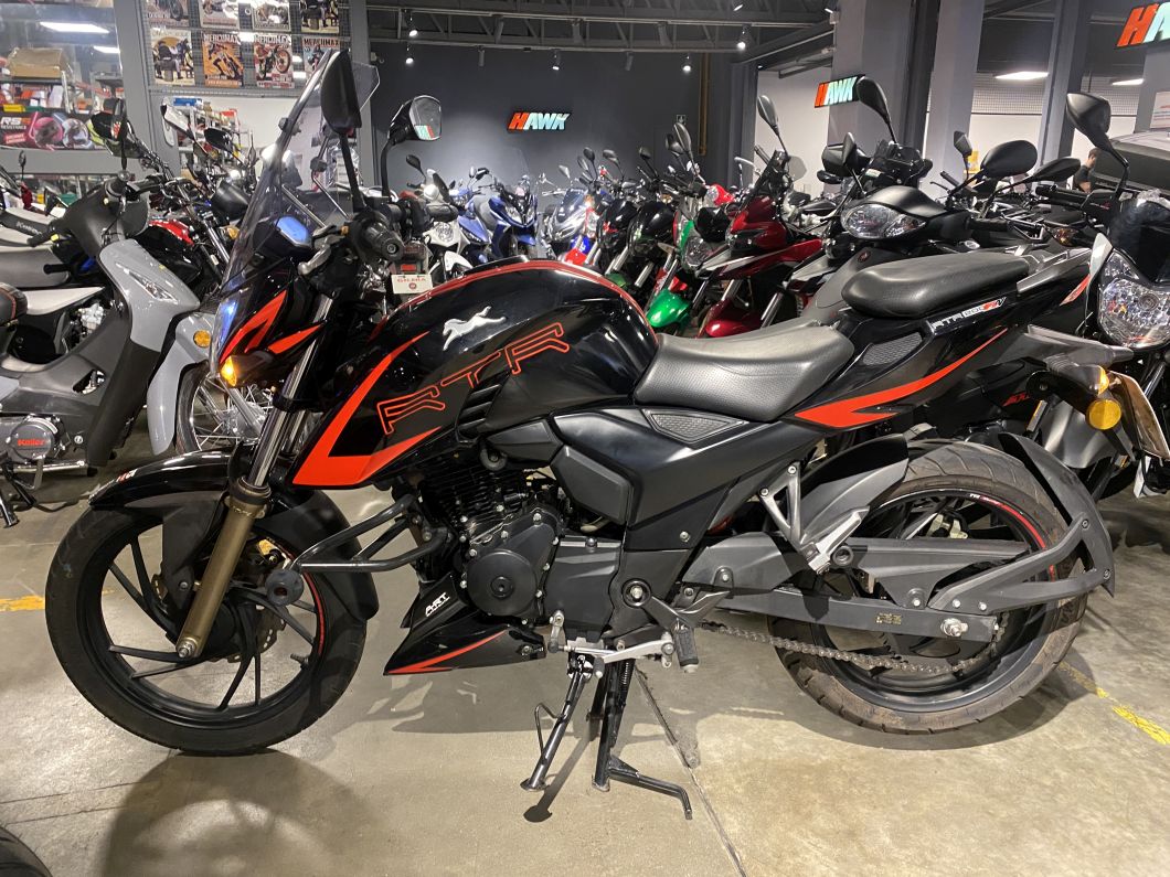 Moto TVS Rtr 200 carburada usado 2022 con 23000 km 1M