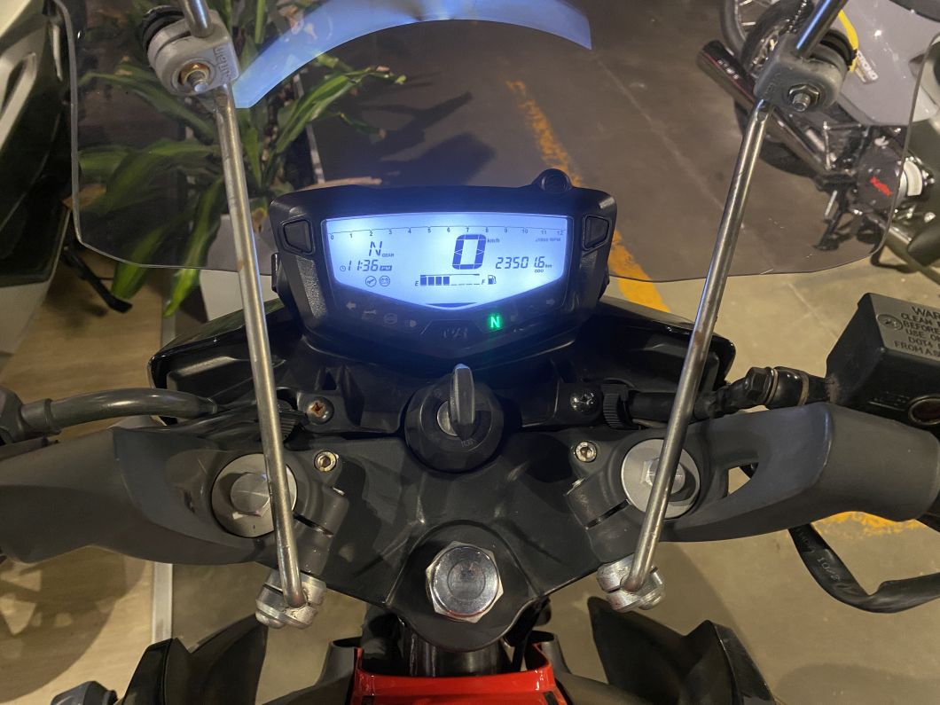 Moto TVS Rtr 200 carburada usado 2022 con 23000 km 1M