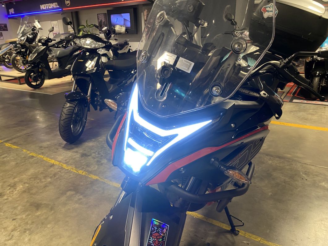 Moto Voge 300 Ds usado 2023 con 23000 km int 52964 1M