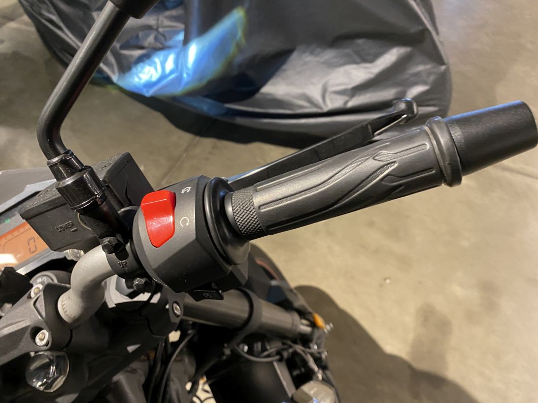 Moto Voge 300 R usado 2023 con 3000 km 1M