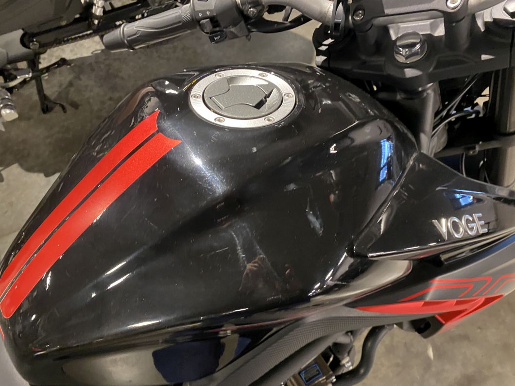 Moto Voge 300 R usado 2023 con 3000 km 1M