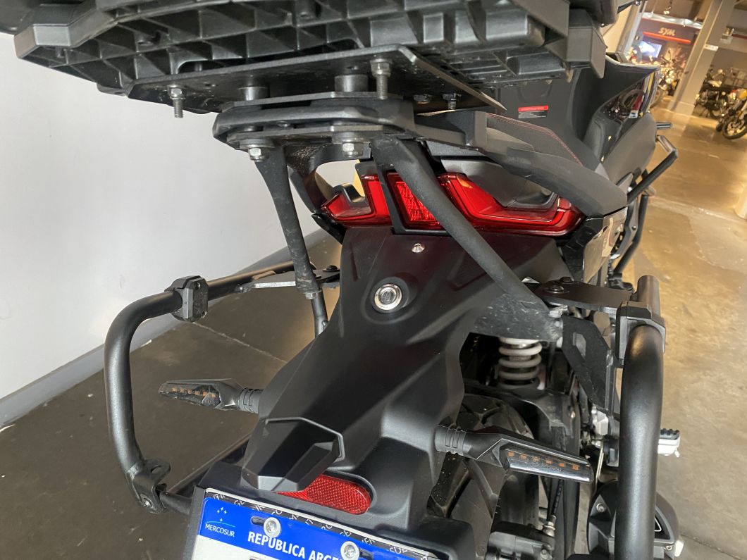 Moto Voge 500 Ds usado 2024 con 8437 km 1M