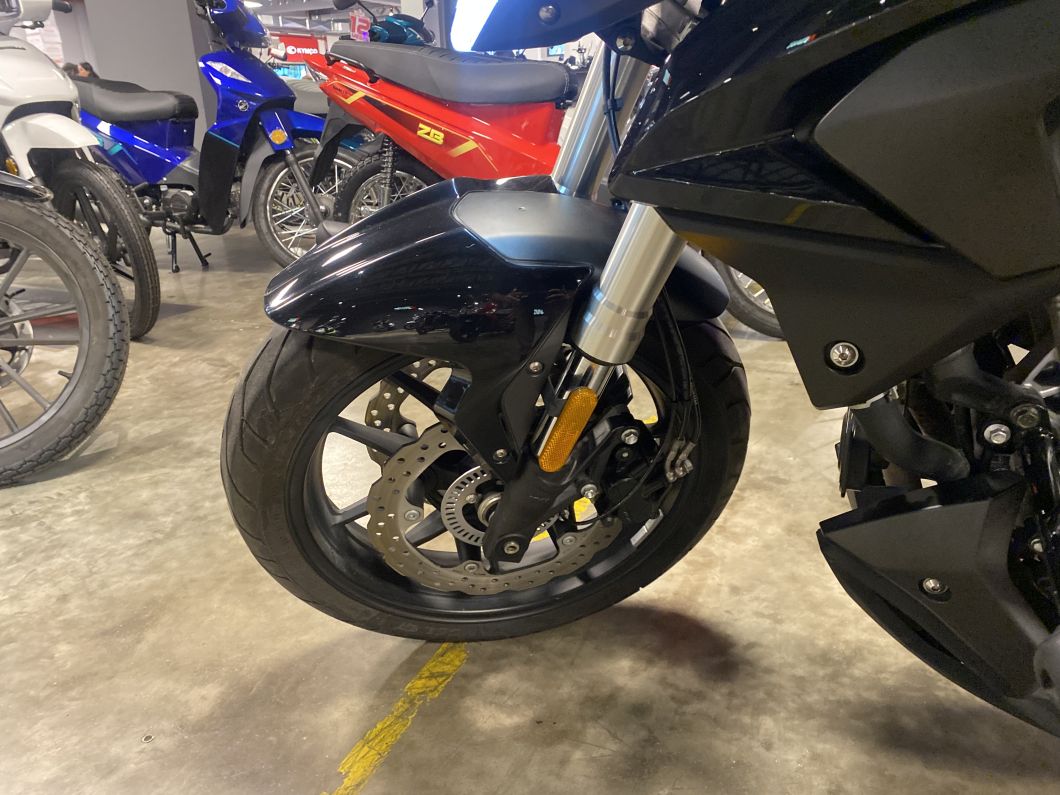 Moto Voge 500 R usado 2022 con 17137 km 1M