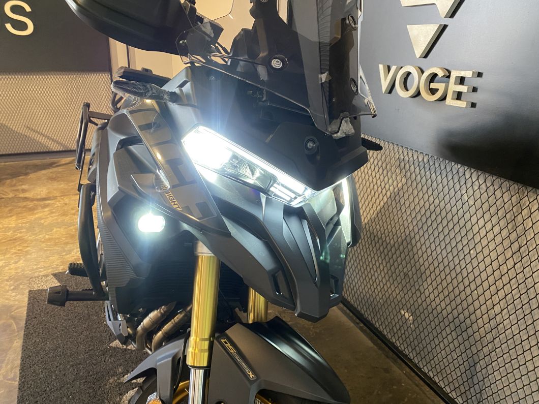 Moto Voge 525 DSX Black + Baul