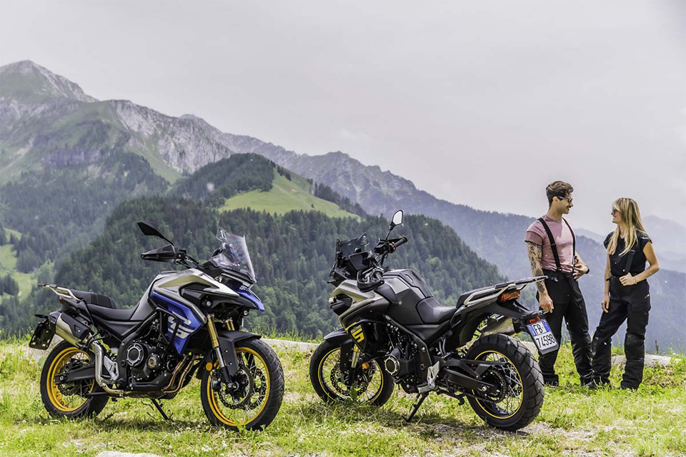 Moto Voge 525 DSX Black + Baul