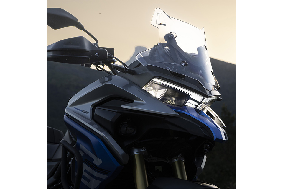 Moto Voge 525 DSX Black + Baul