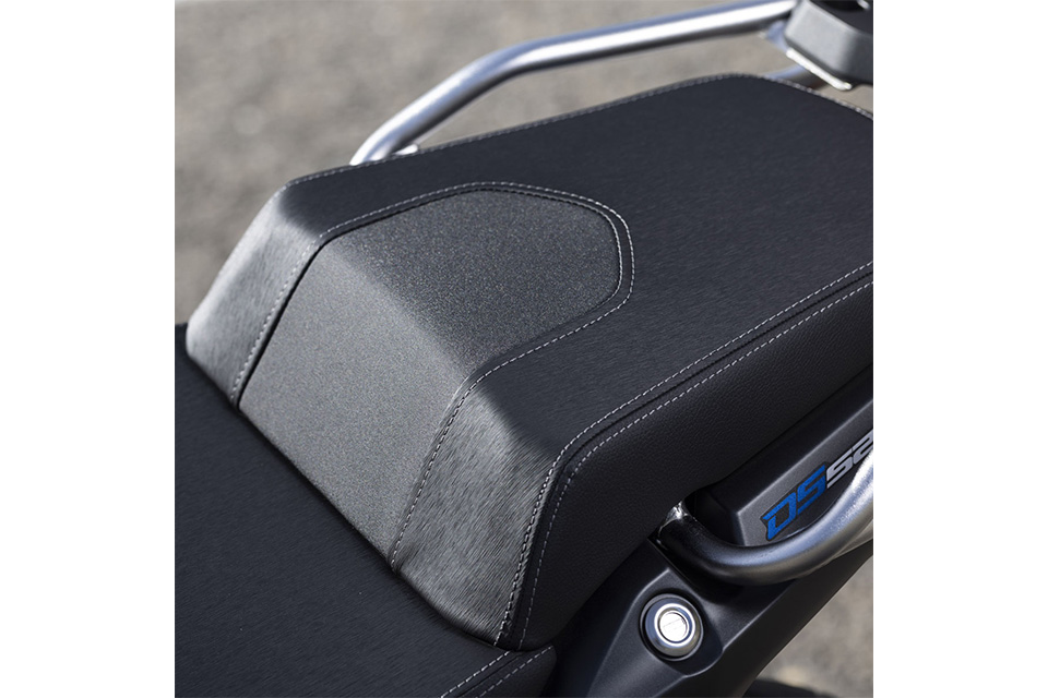 Moto Voge 525 DSX Black + Baul
