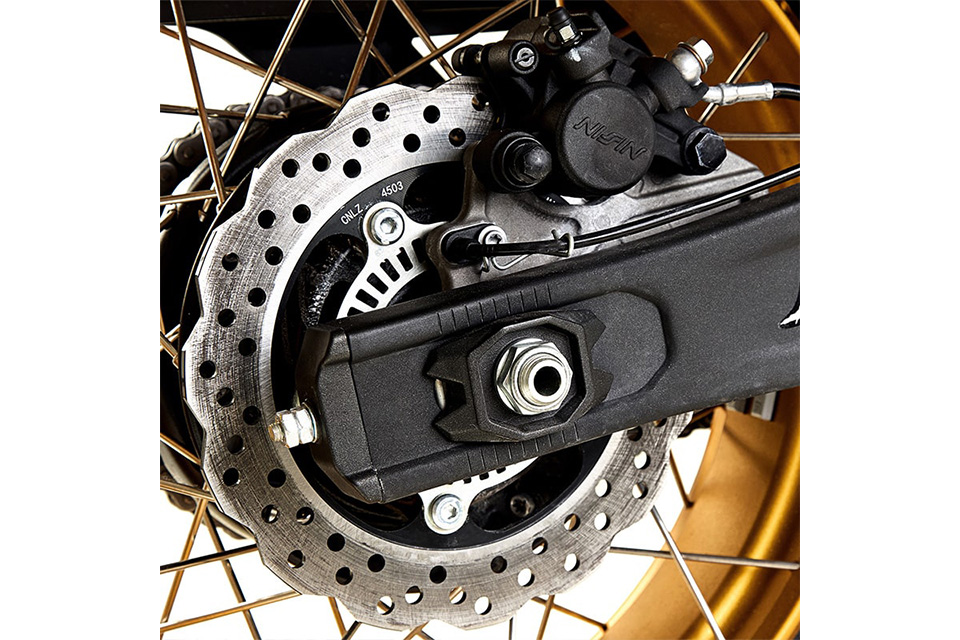Moto Voge 525 DSX Black + Baul
