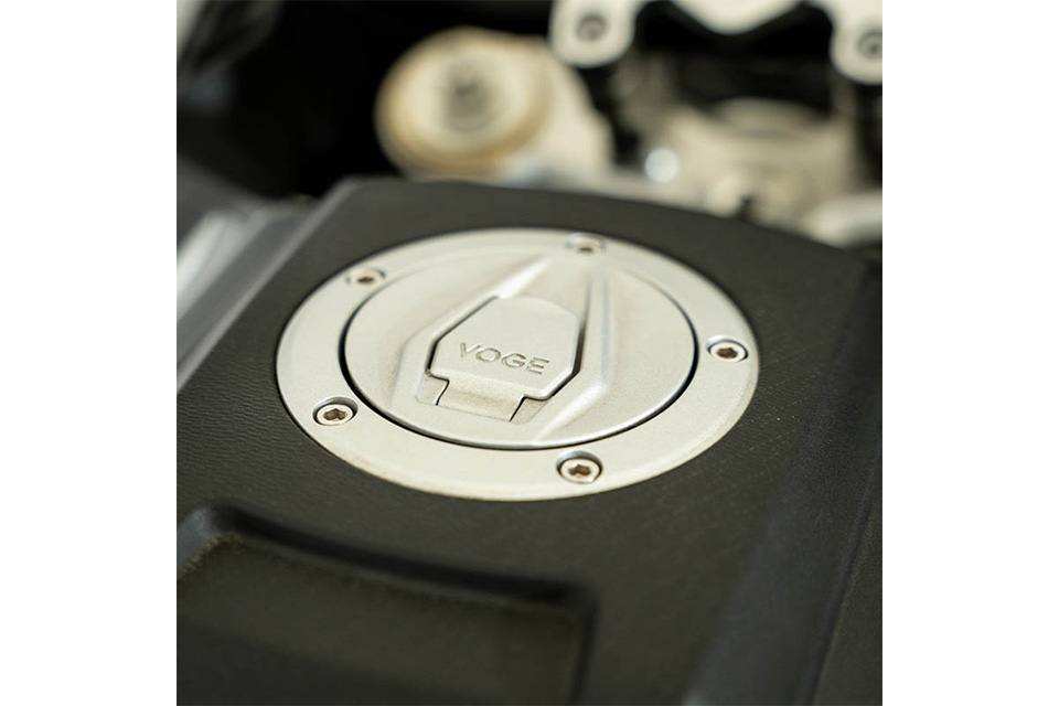 Moto Voge 525 DSX Black + Baul