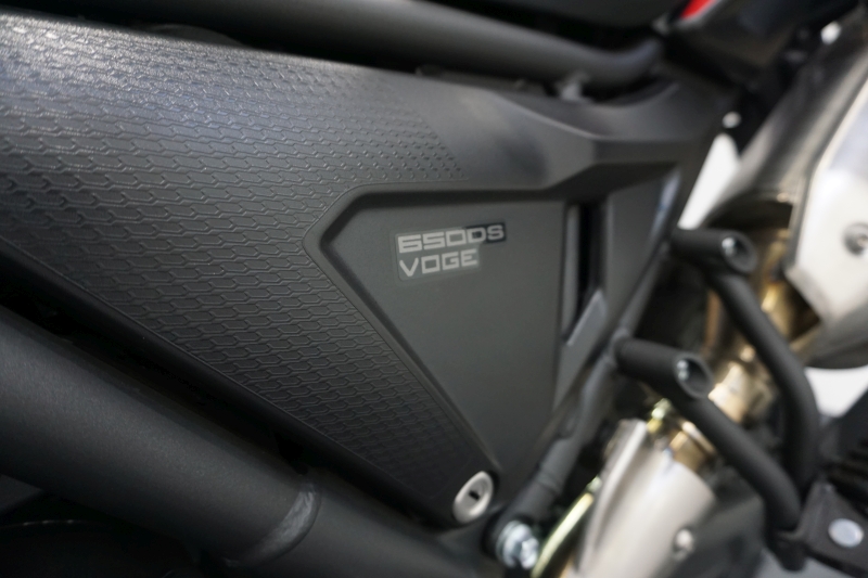 Moto VOGE 650 DS Con Kit Ba�l