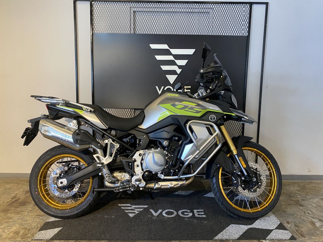 Moto Voge 900 DSX