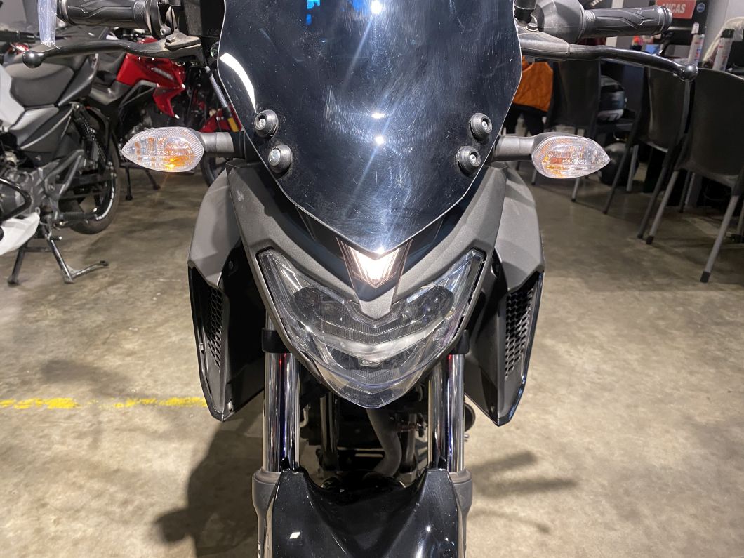 Moto Yamaha Fz 25 usado 2025 con 2350 km 1M