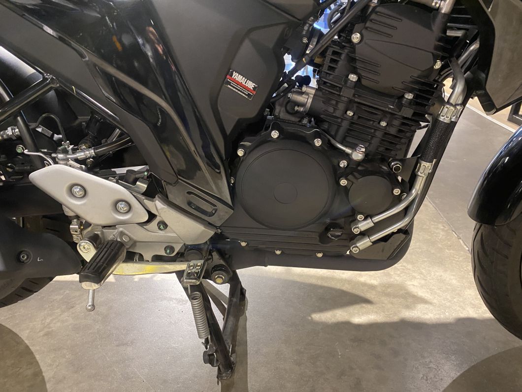 Moto Yamaha Fz 25 usado 2025 con 2350 km 1M