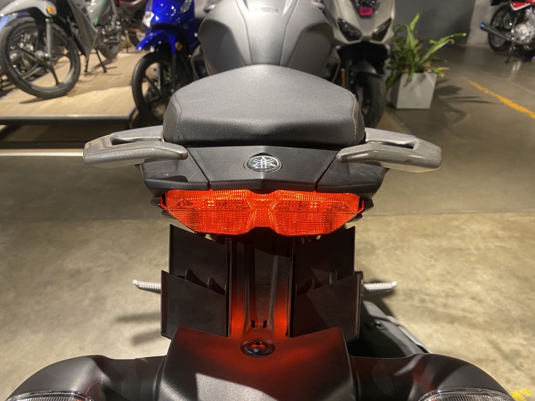 Moto Yamaha Fz 25 usado 2025 con 2350 km 1M