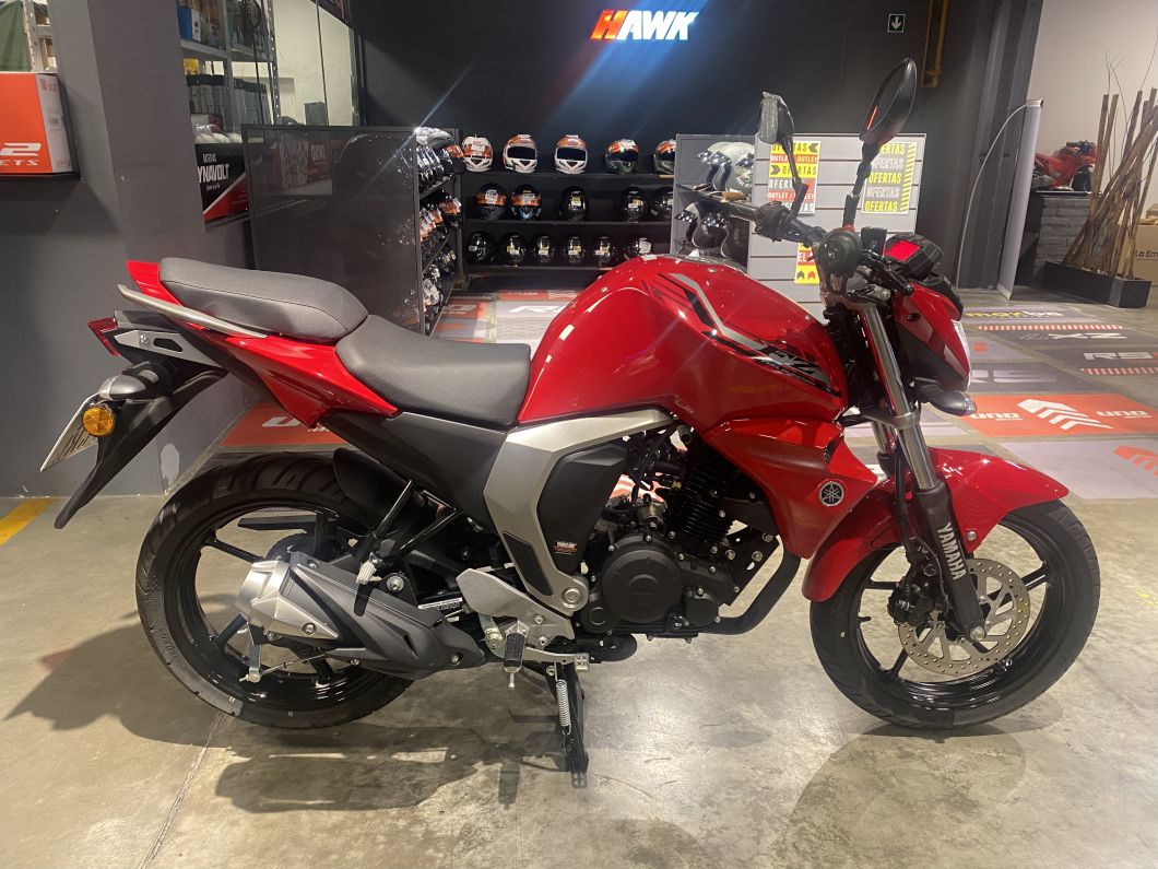 Moto Yamaha Fz 16 usado 2022 con 700km 48671