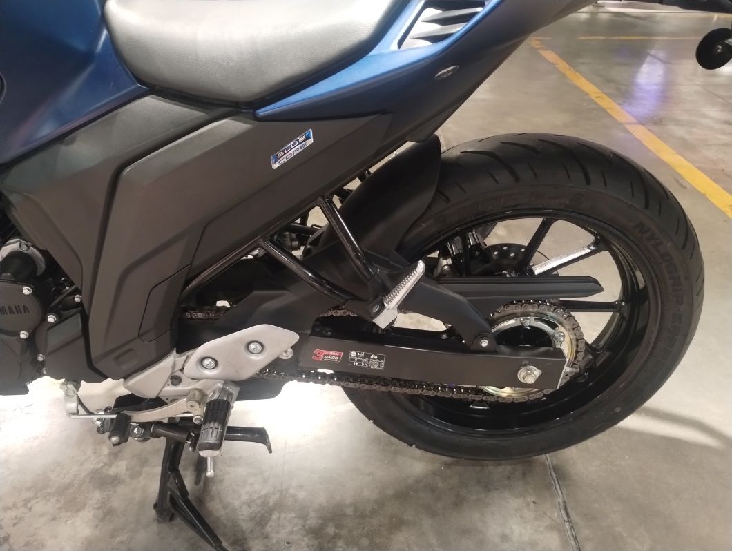 Moto Yamaha Fz 25 usado 2021 con 8650km 