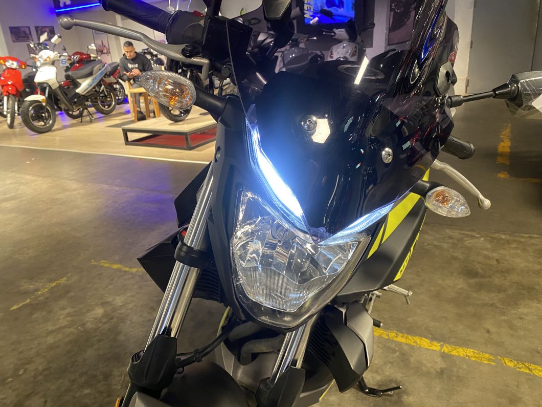 Moto Yamaha MT 03 usado 2017 con 9535 km 1M