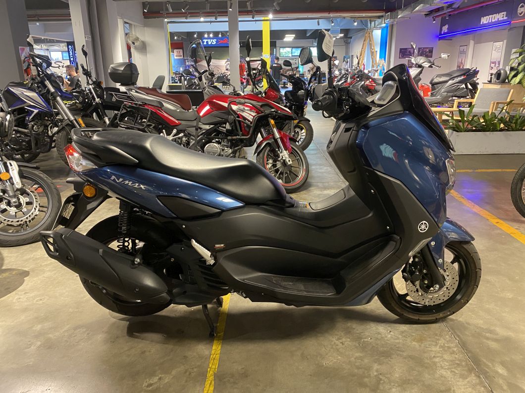 Moto Yamaha Nmax 155 usado 2024 con 2800 km 1M
