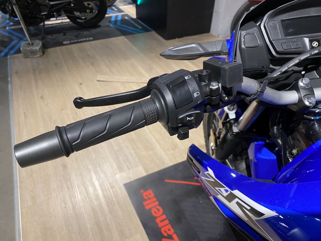 Moto Zanella ZR 200 OHC 2026