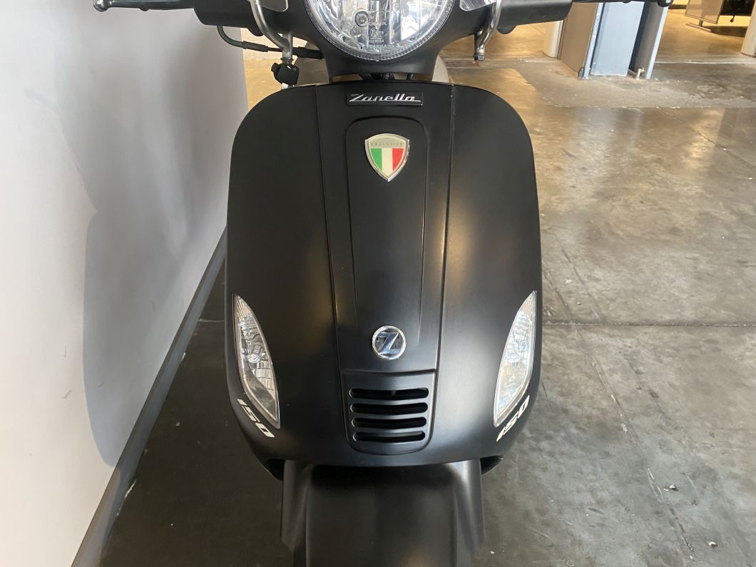 Moto Zanella Styler 150 Exclusive usado 2023 con 5600 km 1M