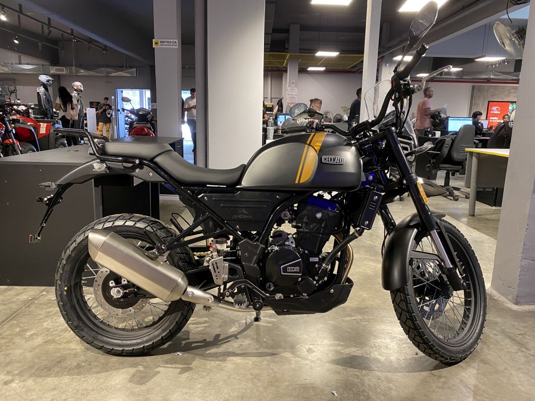 Moto Zanella Andina 300