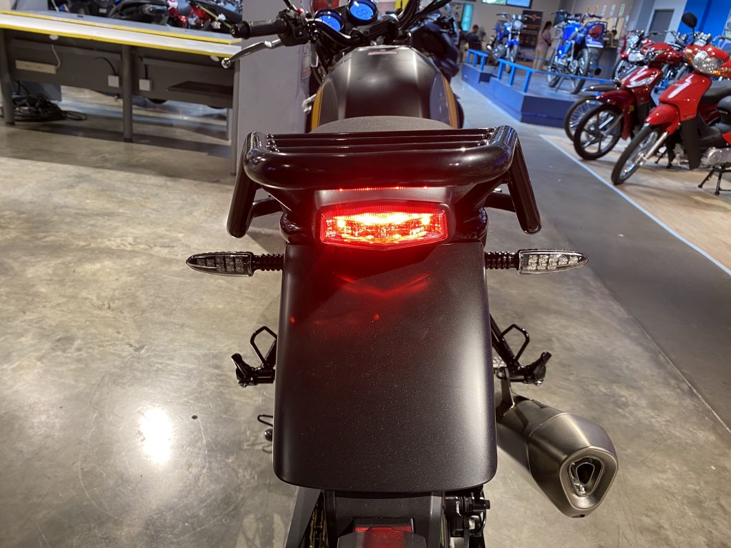 Moto Zanella Andina 300