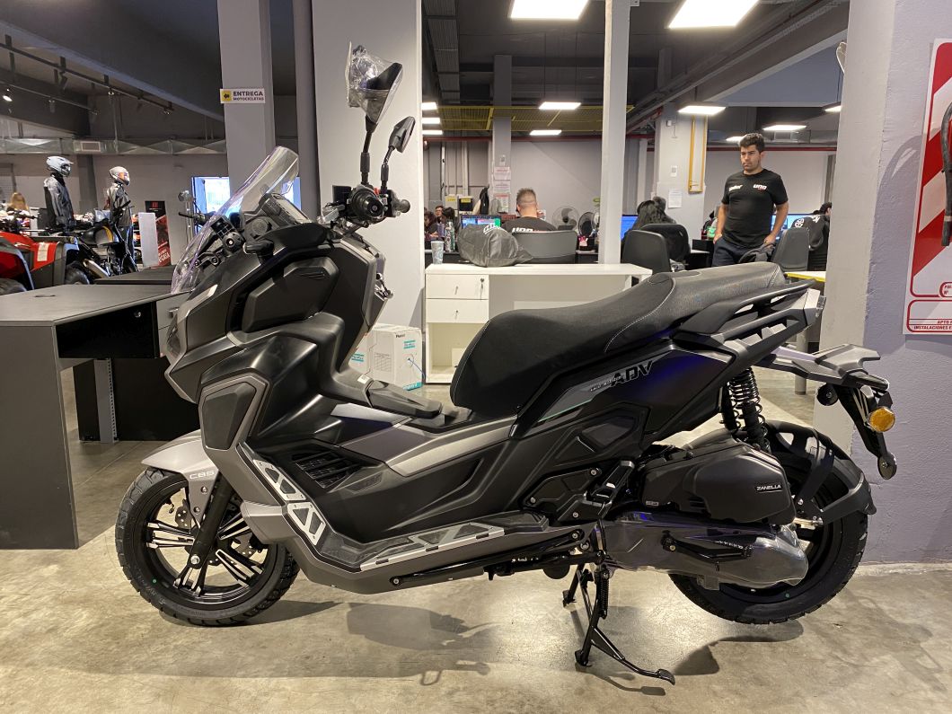 Moto Zanella Cruiser 200 Adventure CBS