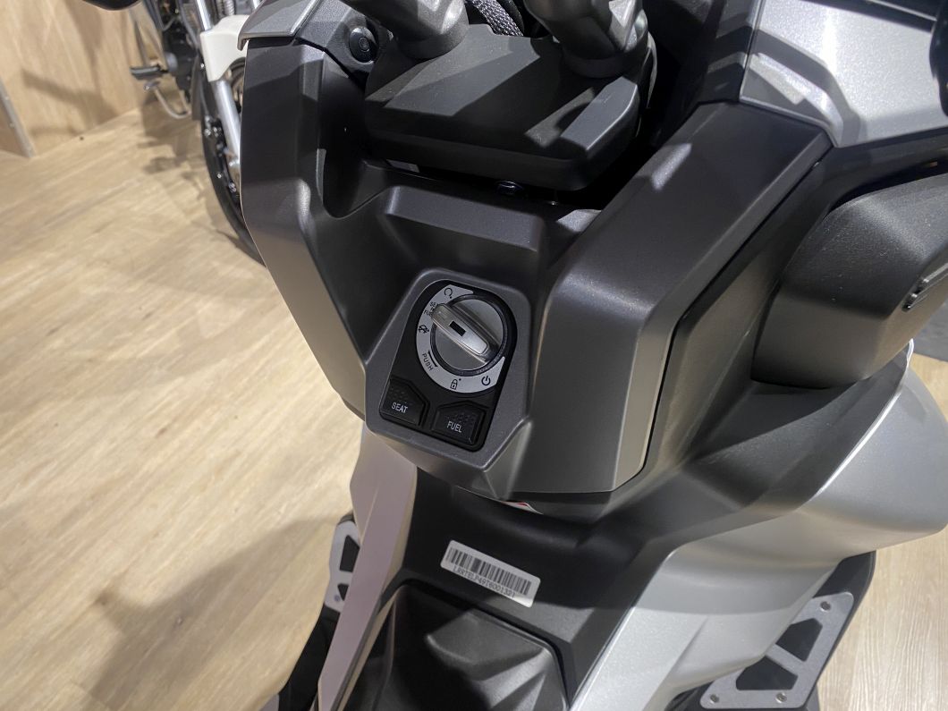 Moto Zanella Cruiser 200 Adventure CBS