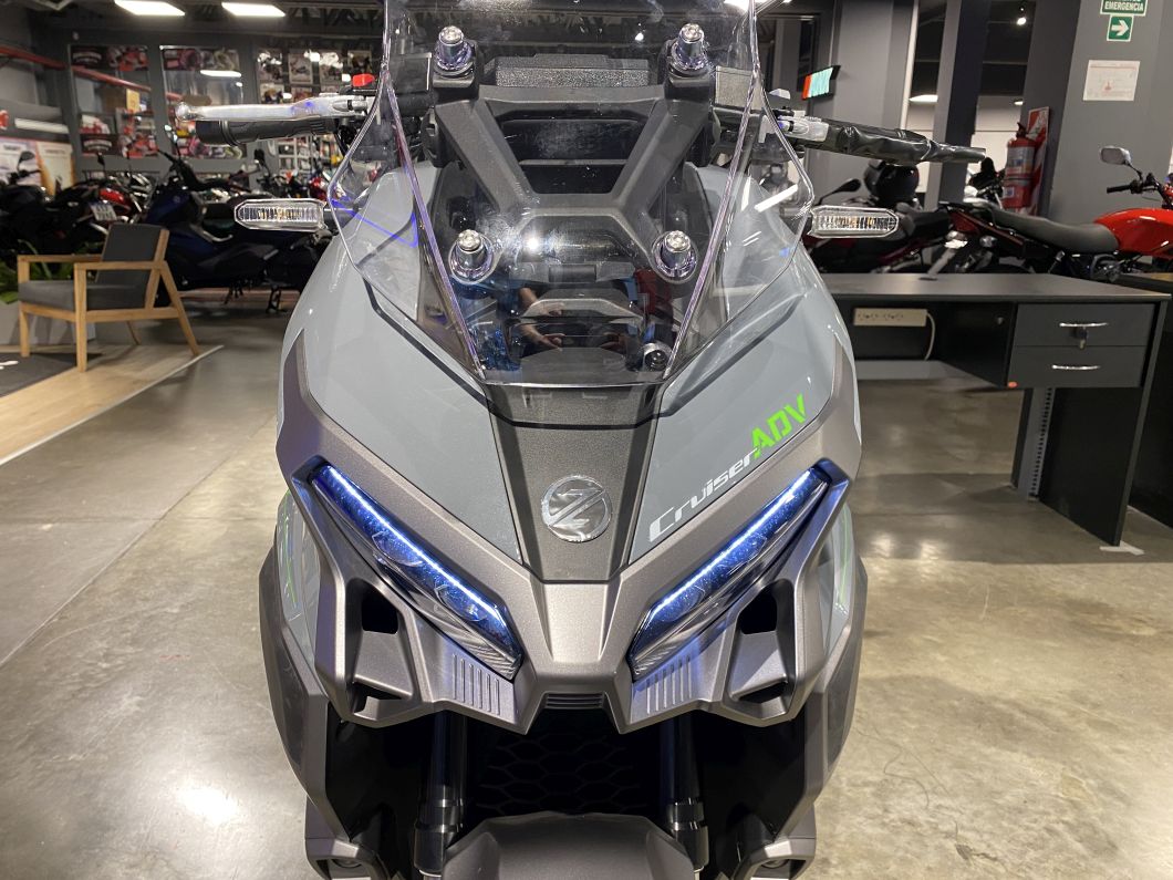 Moto Zanella Cruiser 300 Adventure ABS