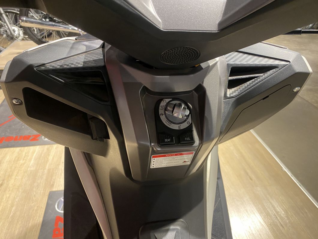 Moto Zanella Cruiser X1 170cc