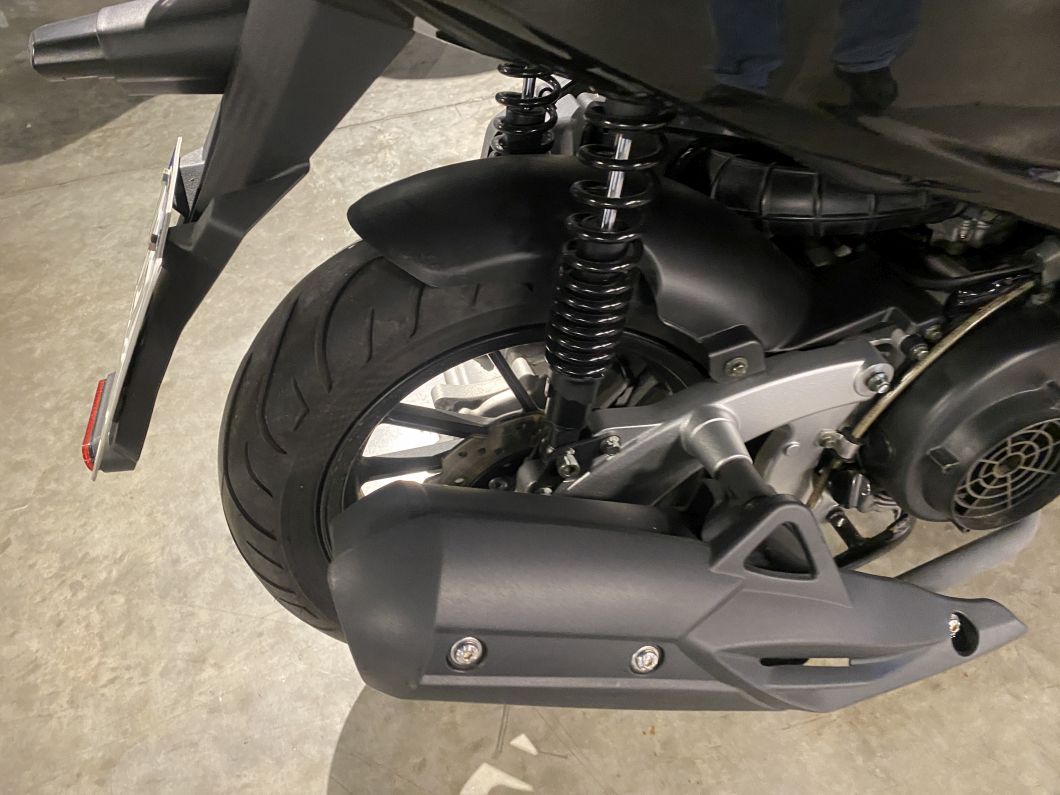 Moto Zanella Cruiser x1 usado 2025 con 4140 km 1M