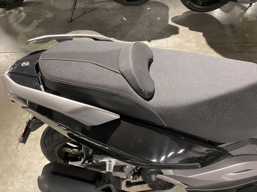 Moto Zanella Cruiser x1 usado 2025 con 4140 km 1M
