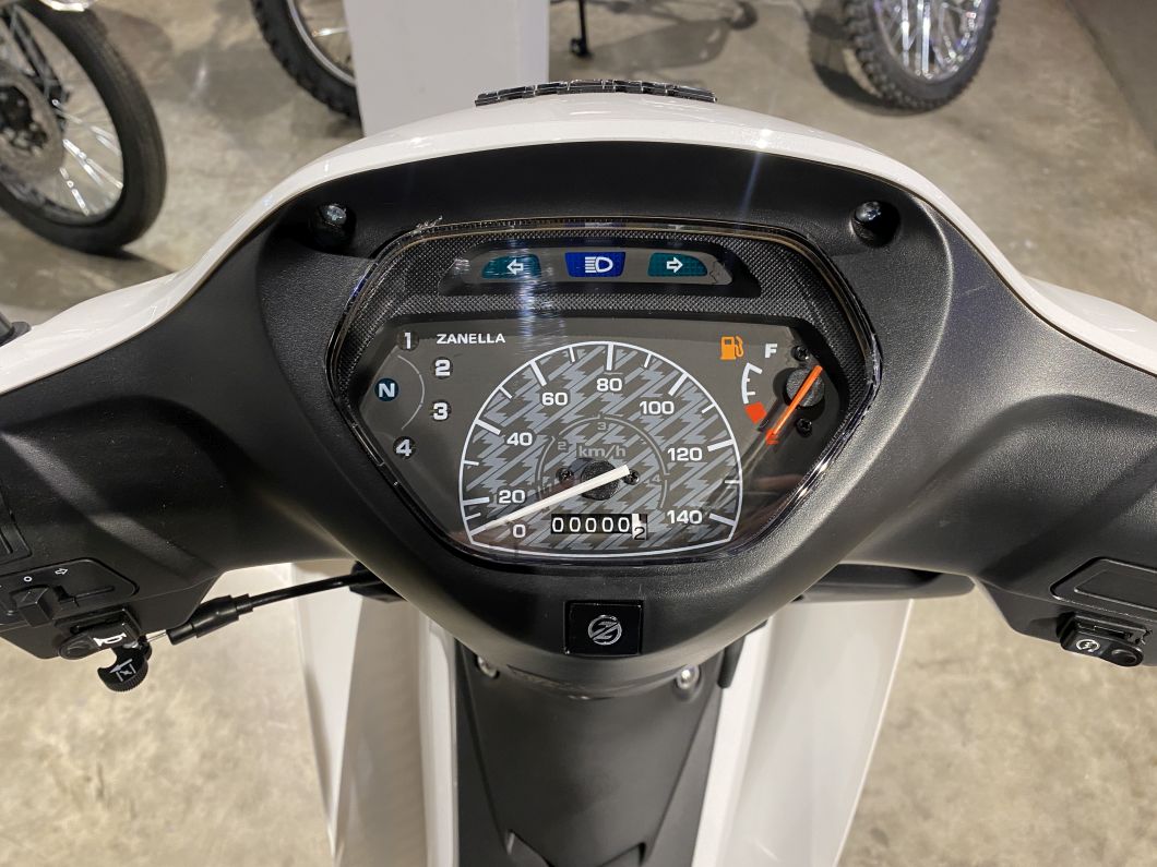 Moto Zanella Due 125 Sport 