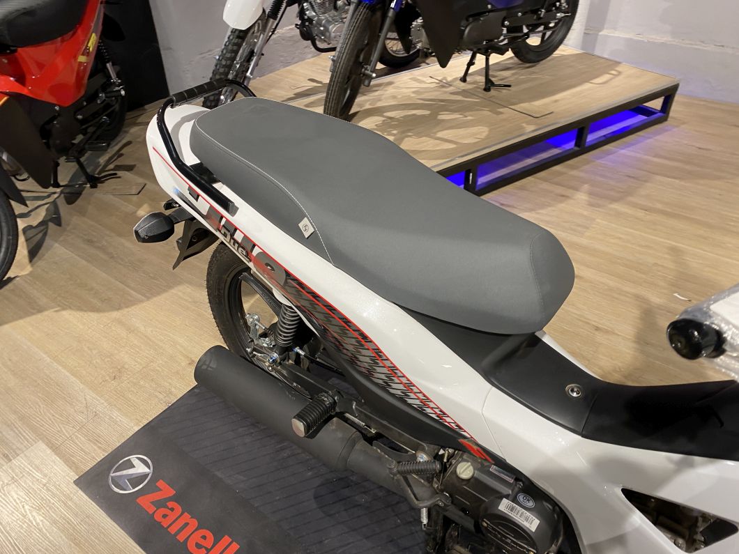 Moto Zanella Due 125 Sport 