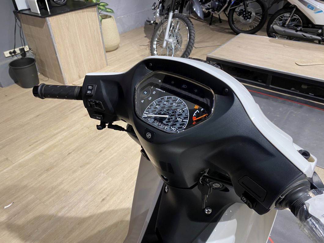 Moto Zanella Due 125 Sport 