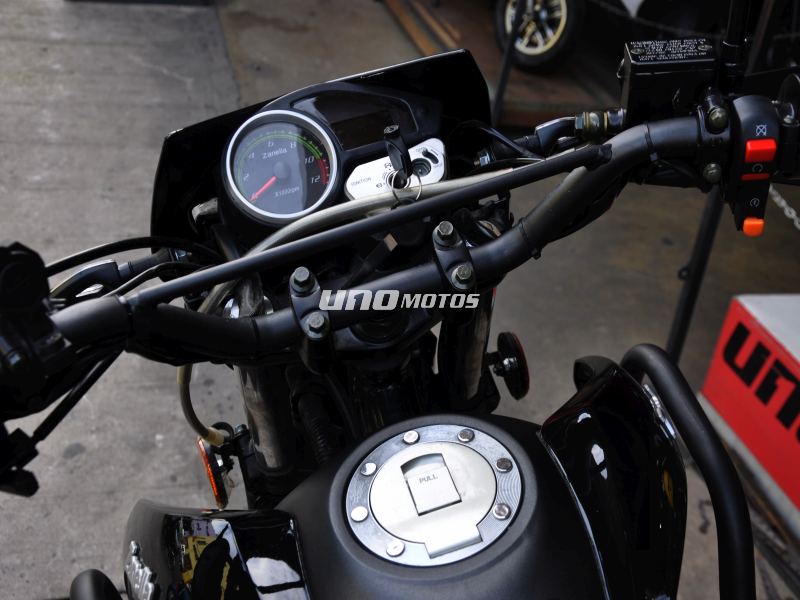 Moto Zanella ZR GTA 250 CON PORTABAULES - Outlet