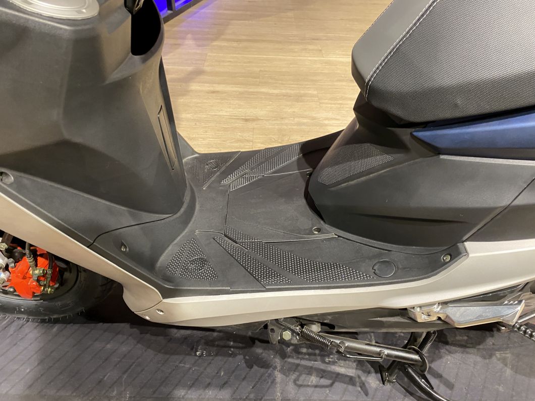 Moto Zanella Styler 150 Rs Scooter