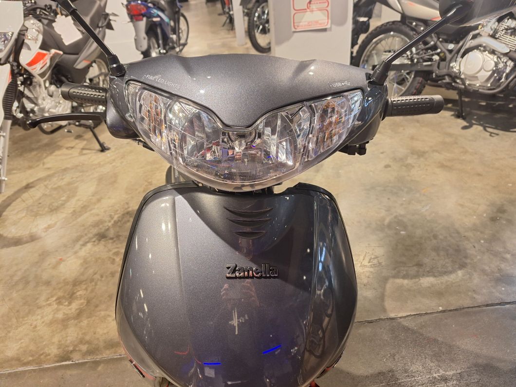 Moto Zanella ZB 110 Base